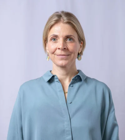 Portrait photo of advisory board member Julia von Kanitz